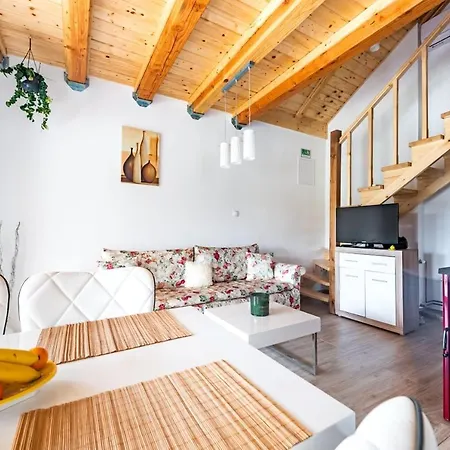 Apartman Tea Valpovo Zewnętrze zdjęcie