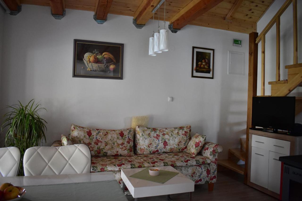 Tea Apartment *